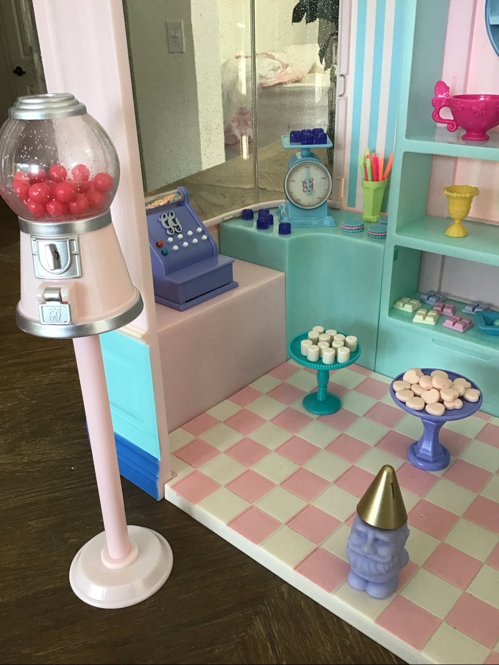 Glitter Girls Sweet Shop Playset - Picture 10 of 16